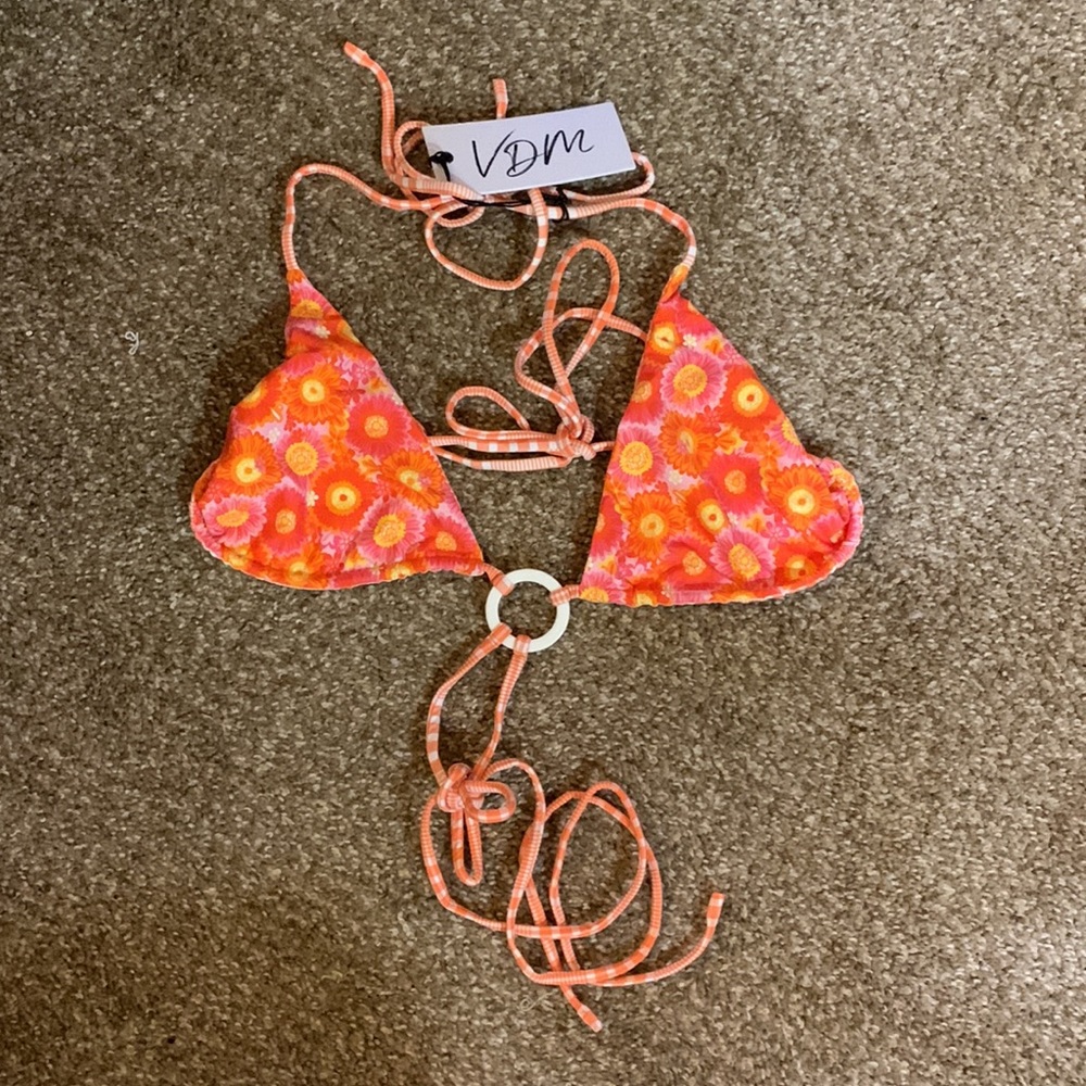 Revolve VDM the Label Reversible Bikini Top - Picture 2 of 3